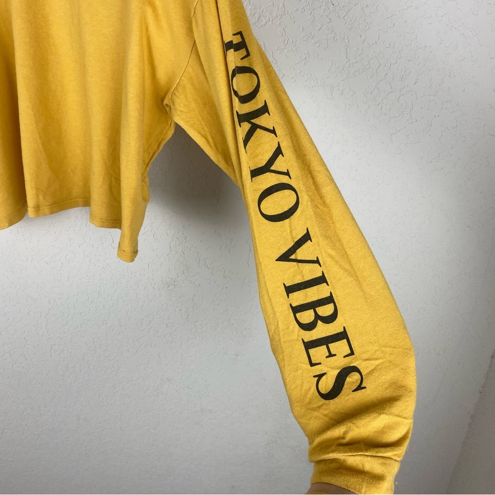 Local Lab Yellow Graphic Crop Top - Picture 3 of 8
